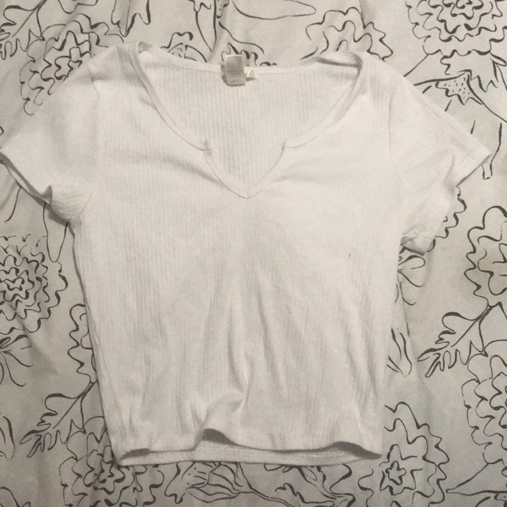 Cute white top